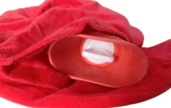 Nacken-Wärmflasche mit breitem Einfülltrichter inkl. Bezug, rot 1 Stück