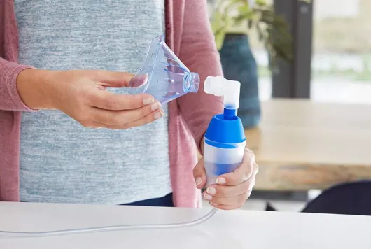 Omron Compact Plus 2-In-1-Inhalationsgerät