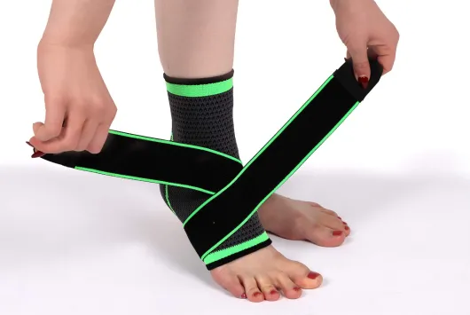 Vital Comfort FlexiTec Pro Knöchelbandage Gr. S-M 1 Stück